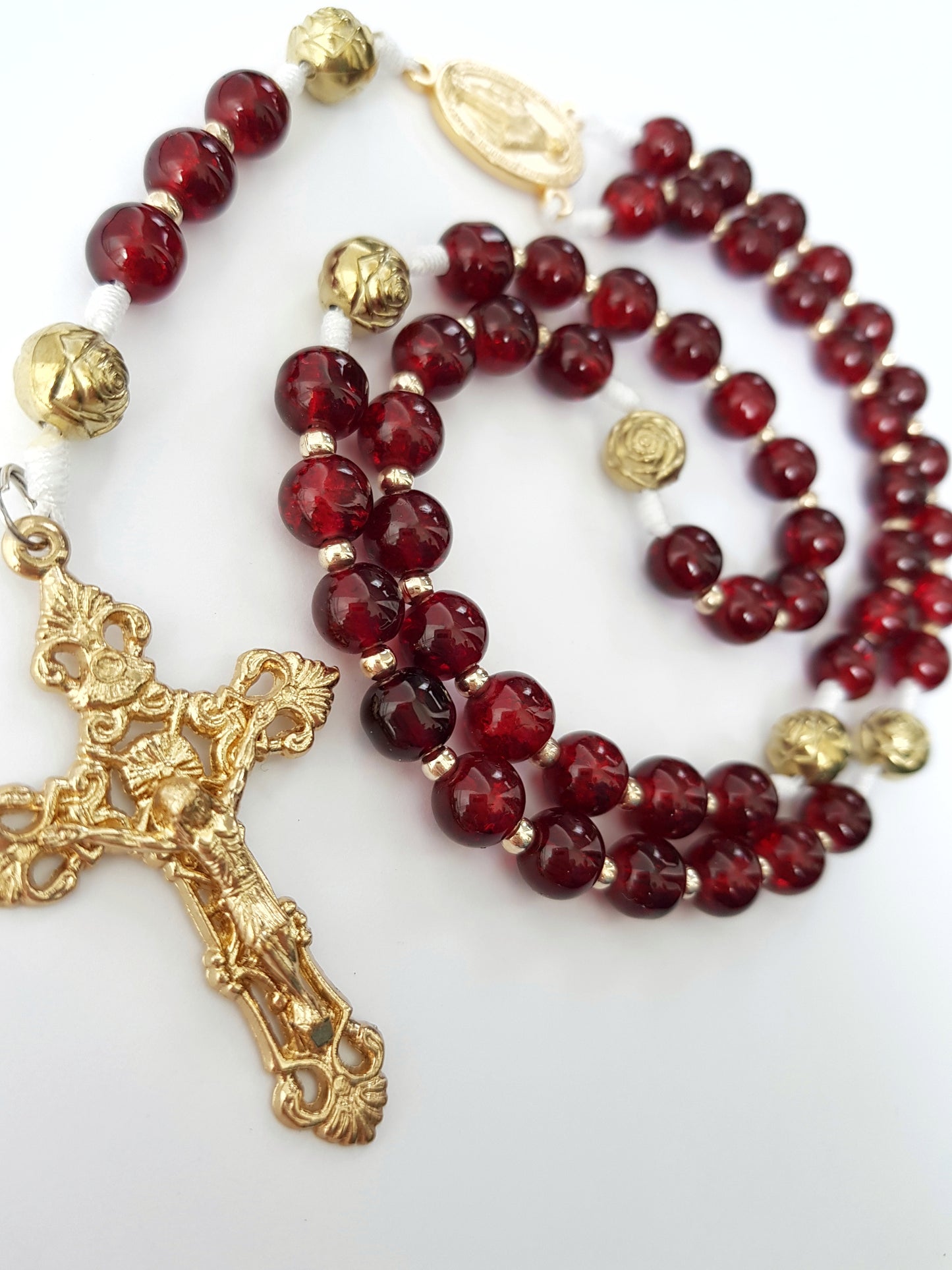 Rosenkranz Glasperlen rot/gold