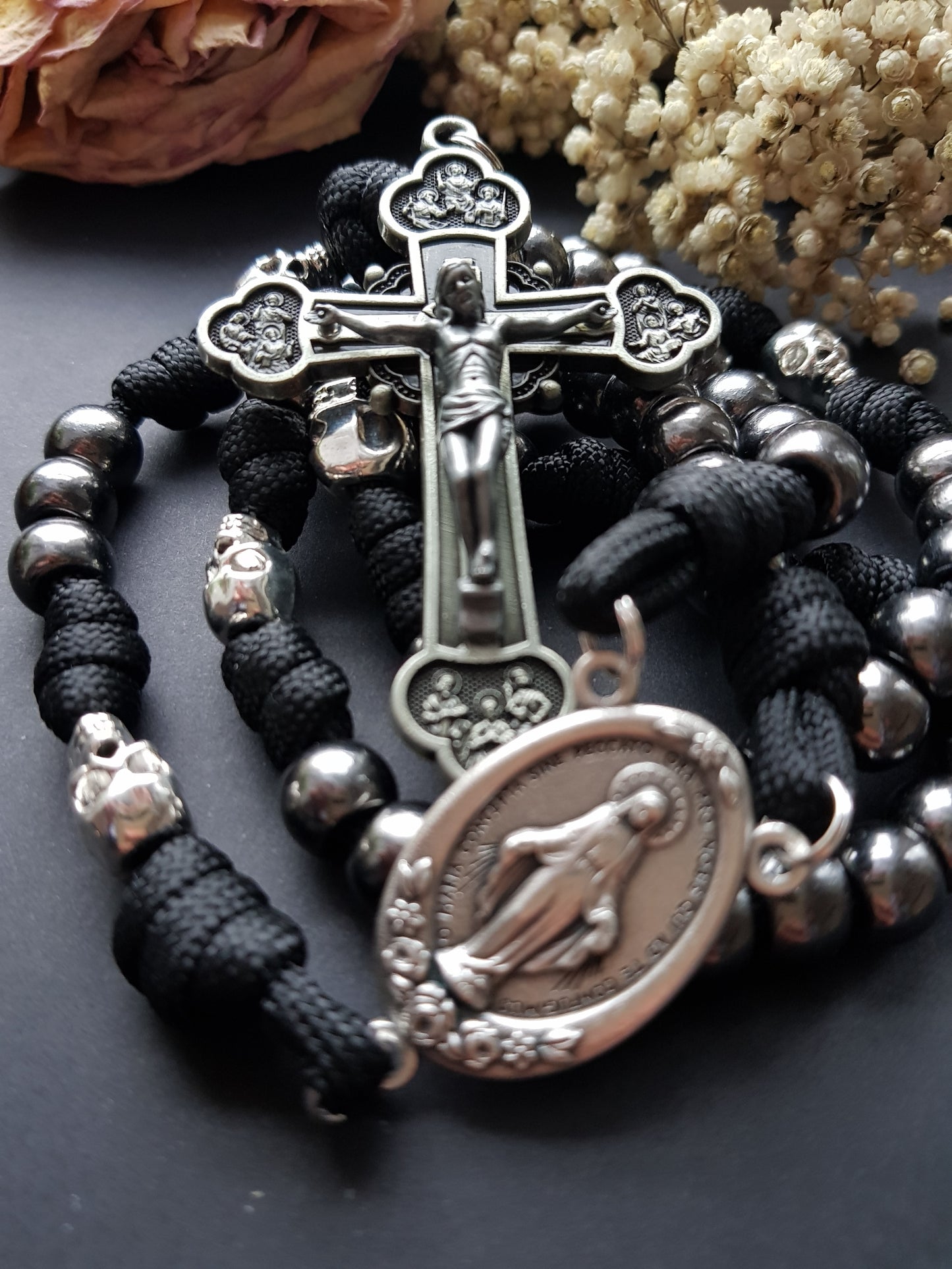 Memento Mori Paracord-Rosenkranz