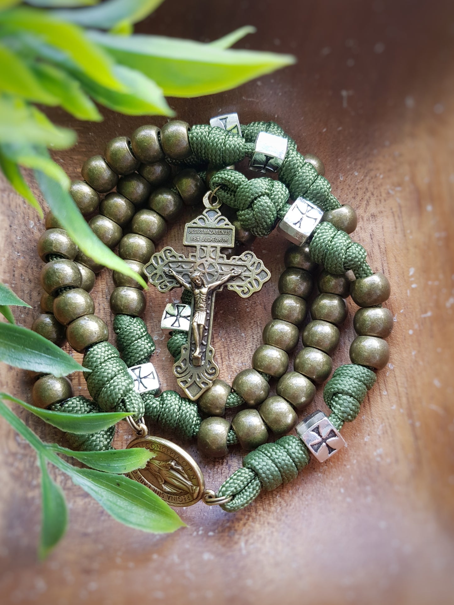 Kampf-Rosenkranz Paracord, bronze