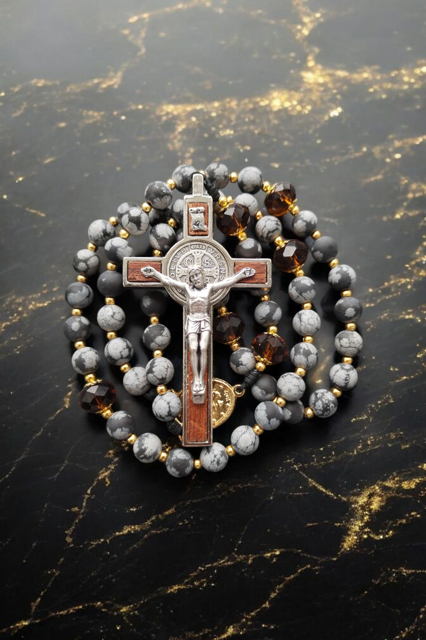 St. Benediktus Bernstein Rosenkranz