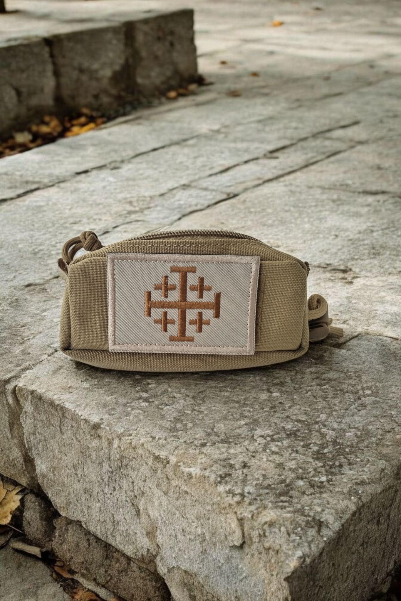 Tasche für Paracord-Rosenkranz sand