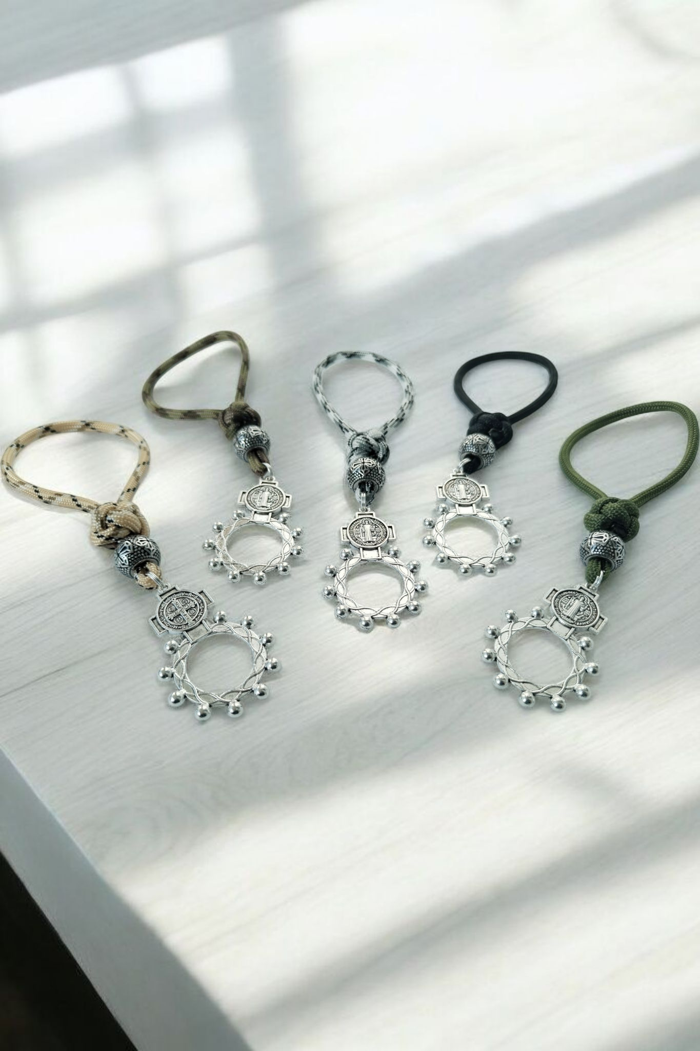 Fingerrosenkranz mit Paracord