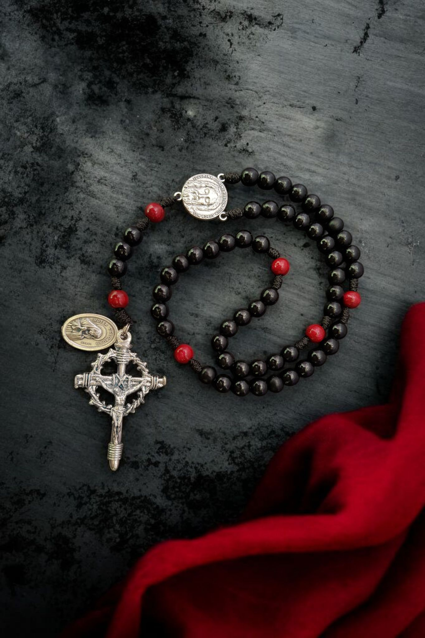 Rosary Lent wooden beads black/red