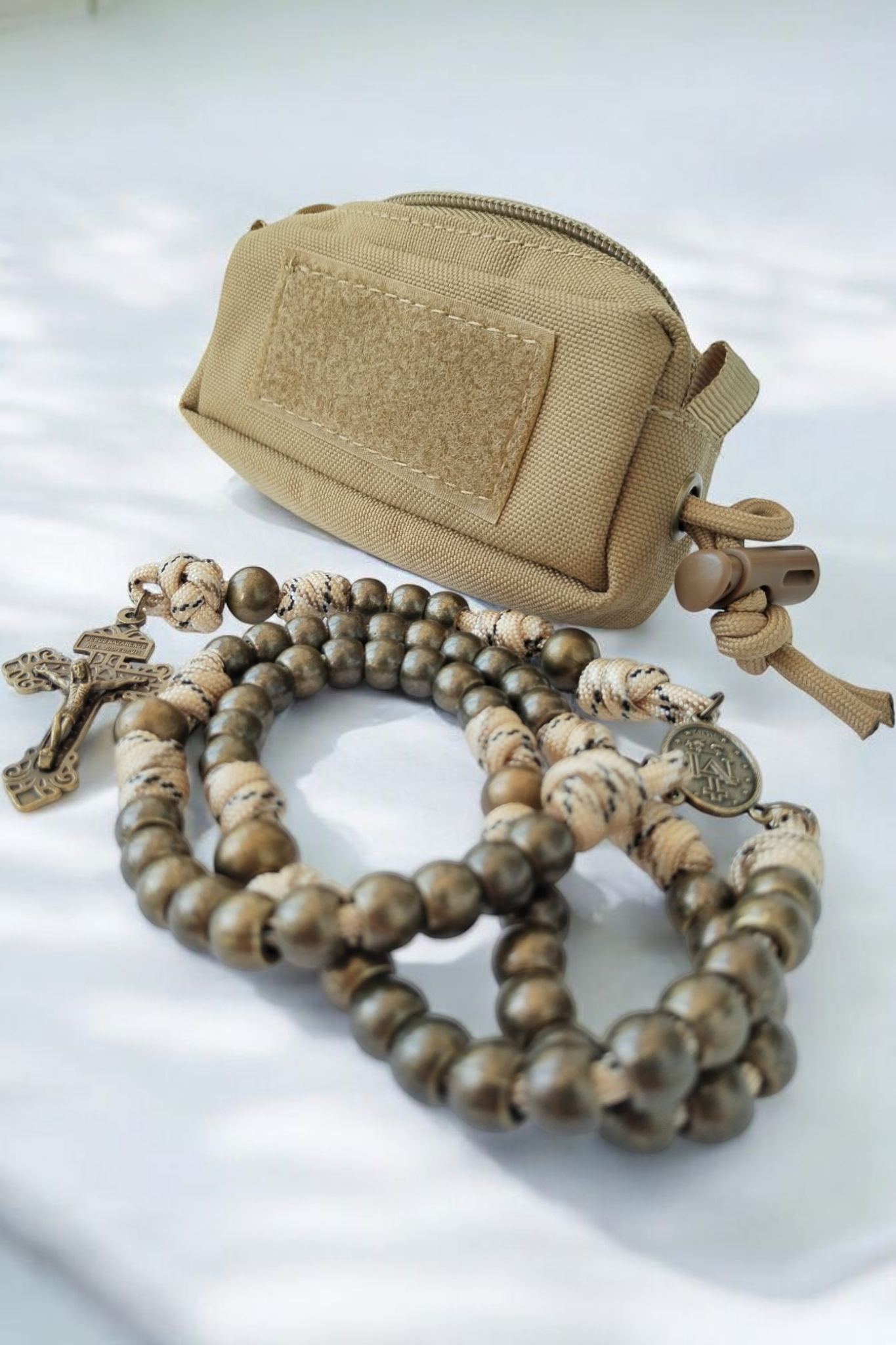 Tasche für Paracord-Rosenkranz sand