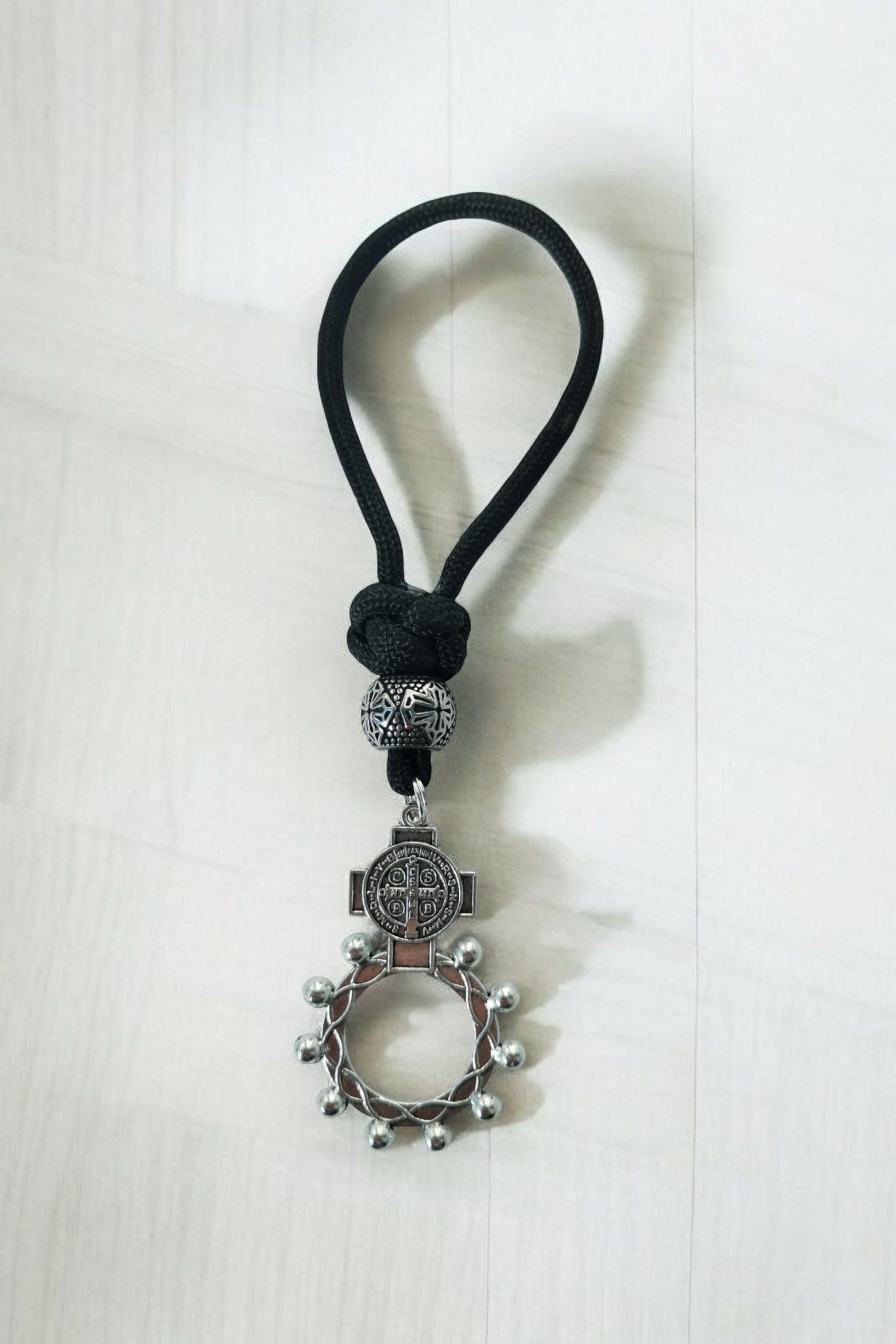 Fingerrosenkranz mit Paracord