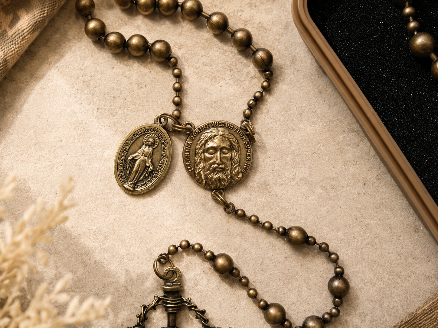 Combat Rosary Soldiers Edition in Bronze mit Kruzifix – Ansicht 4