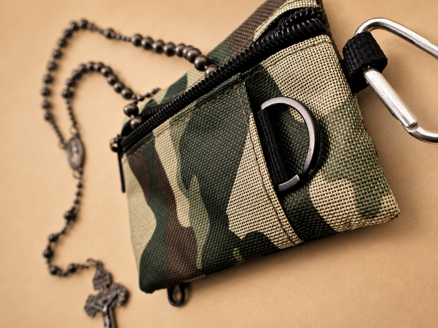 Robust rosary bag camouflage