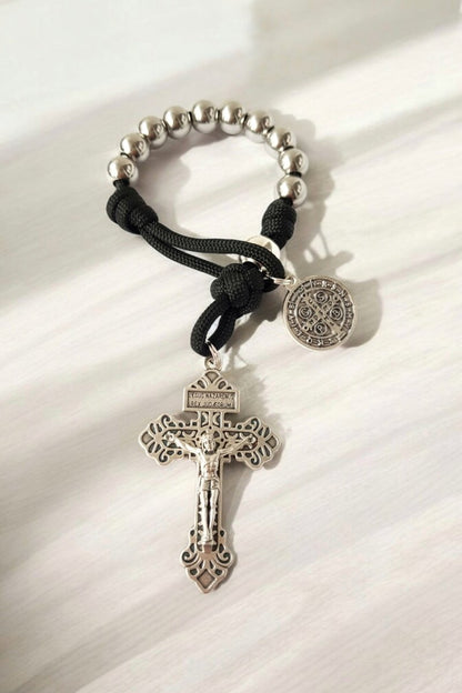 Fingerrosenkranz Paracord silber/schwarz - MarcellusOnlineShop