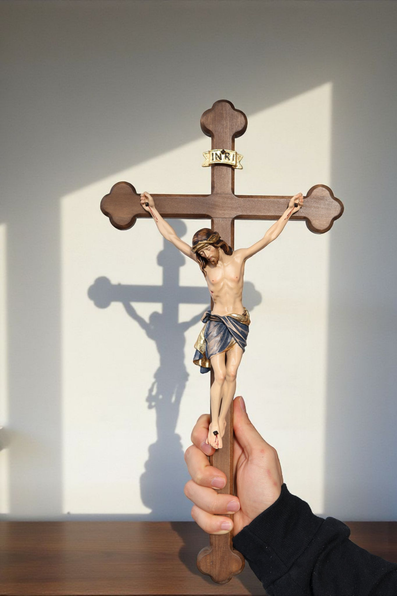 Coming soon - Wandkreuz Siena Barock, handgeschnitzt, Echtholz, 45cm