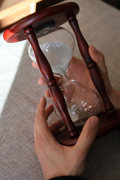 Sanduhr aus Echtholz - MarcellusOnlineShop