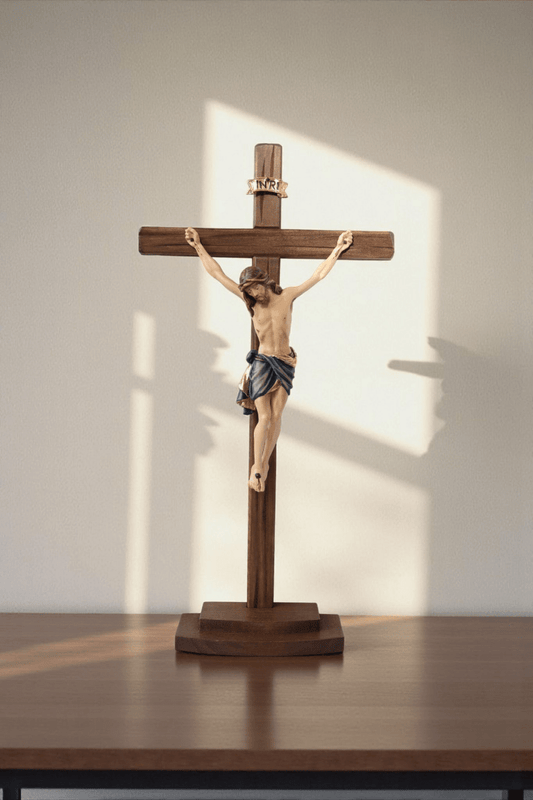 Stehkreuz Siena, handgeschnitzt, Echtholz, 33cm - MarcellusOnlineShop